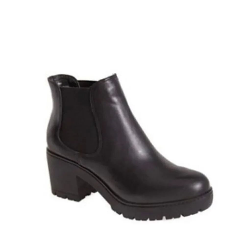 Steve Madden Rumi Black rubber heel, Moto boot bootie size 10